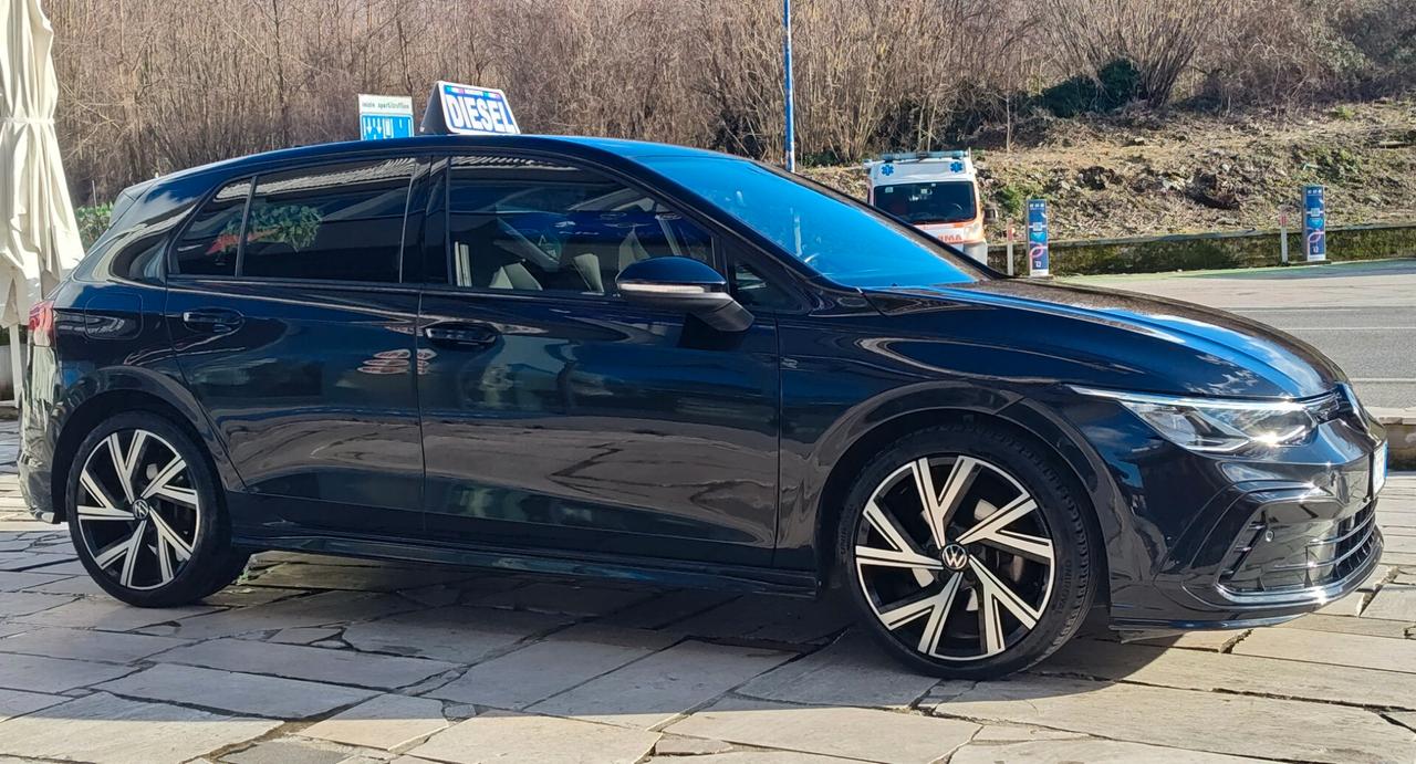 VOLKSWAGEN GOLF VIII 2.0 TDI 150 CV DSG SCR R-LINE