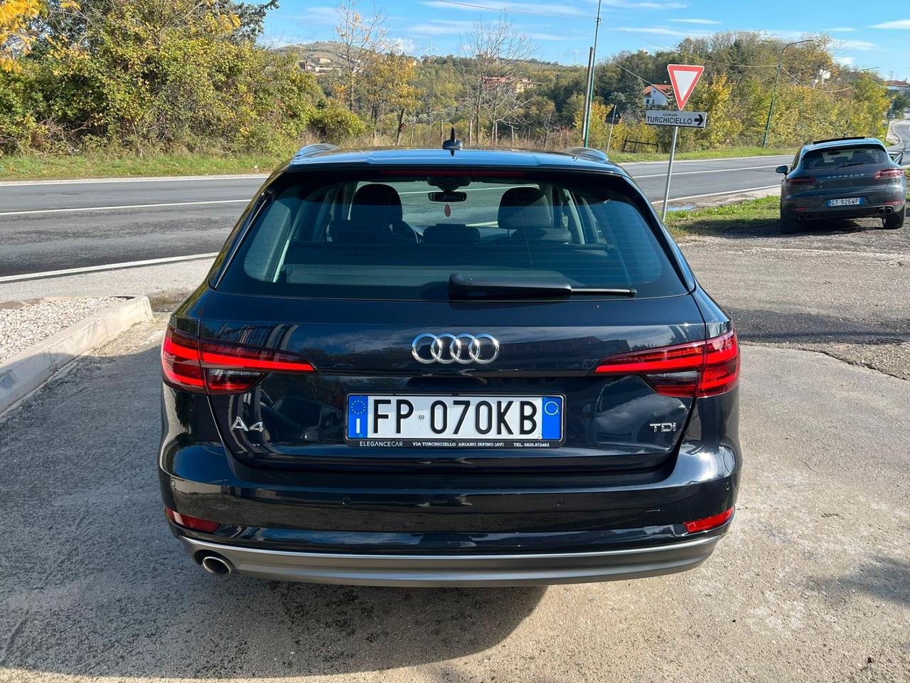 Audi A4 2.0 TDI 150 CV Business * AUTOCARRO 5 POSTI*