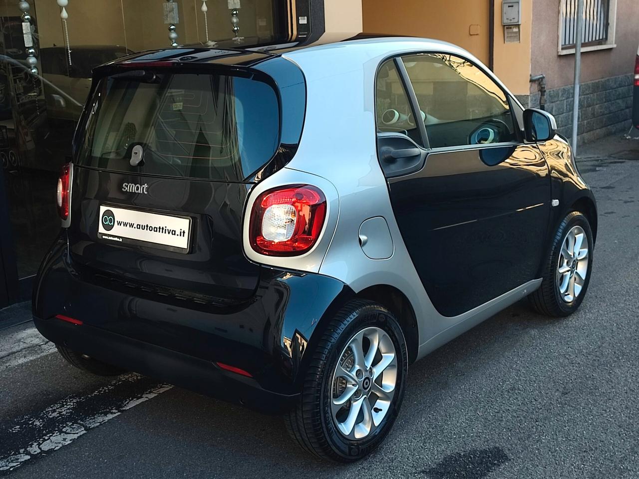 Smart ForTwo 70 1.0 twinamic Navi/Pelle/Panoramico