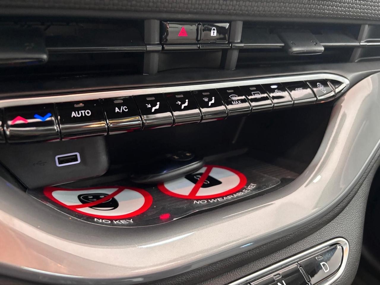 FIAT 500E "LA PRIMA" 42KWH TETTO-NAVI