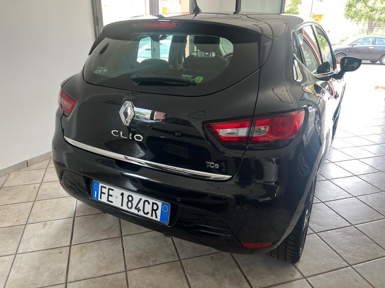Renault Clio TCe 12V 90CV Start&Stop 5 porte Energy Intens