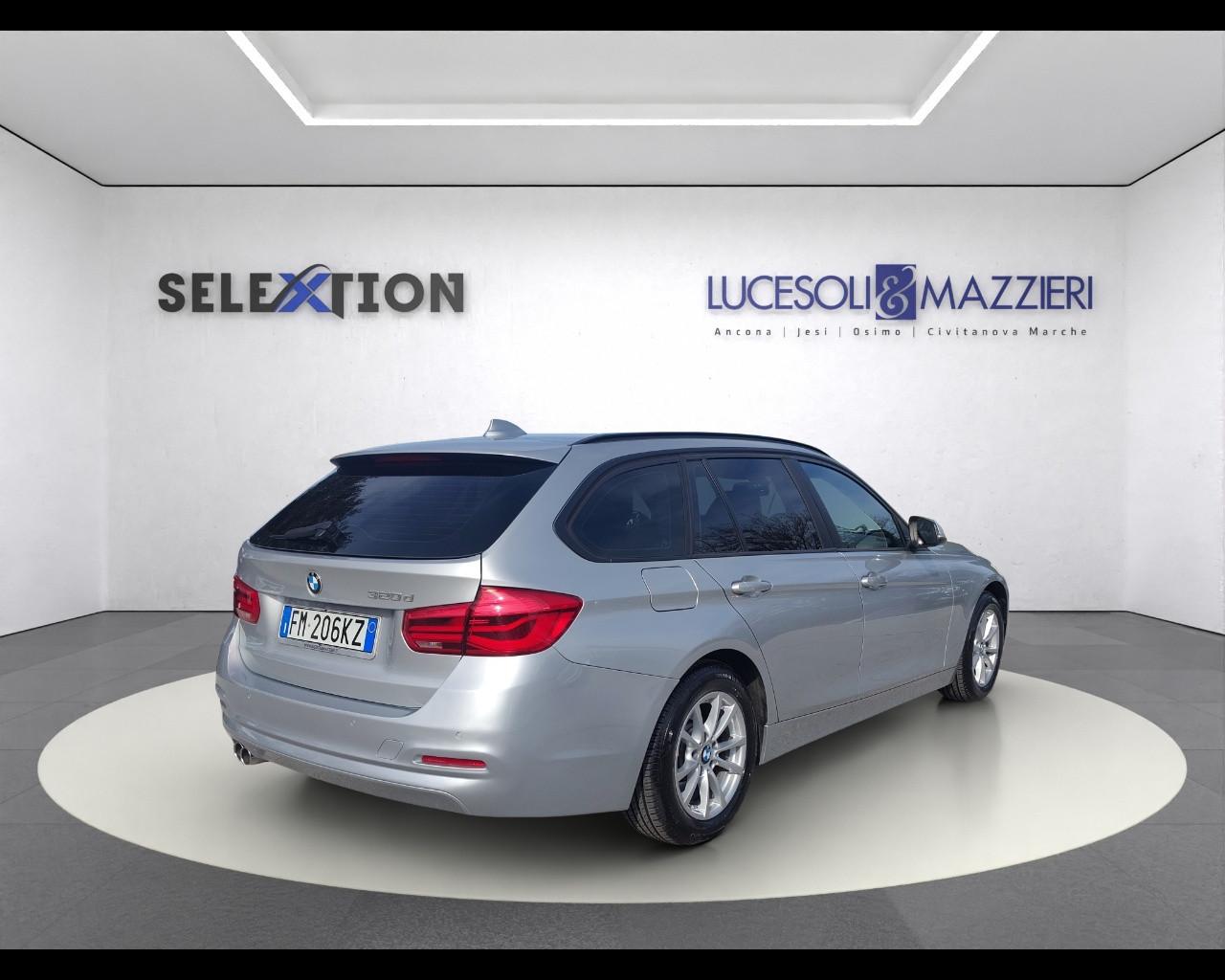 BMW BMW Serie 3 - 320d Touring Business Advantage aut.