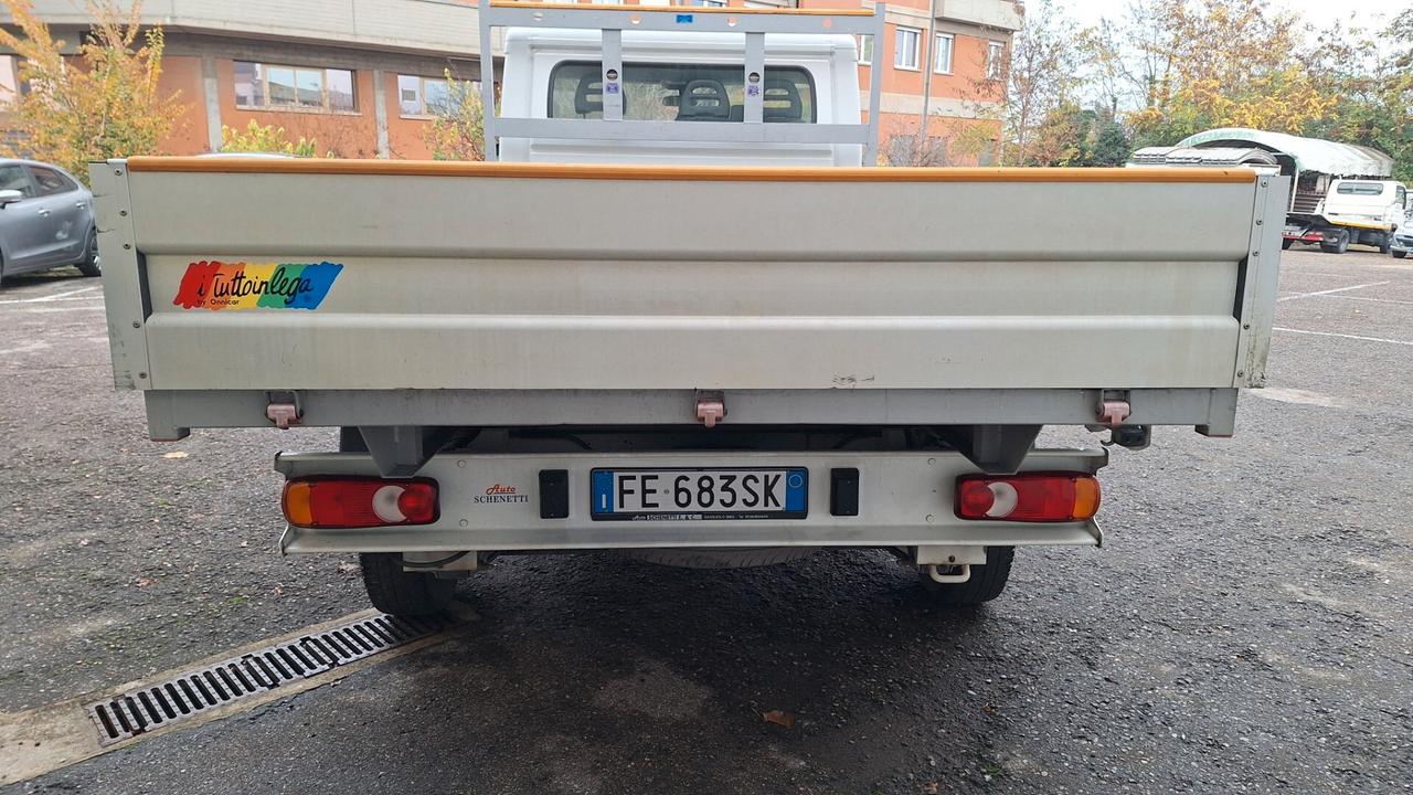 Peugeot Boxer 333 2.2 HDi/130CV FAP PM Cabinato