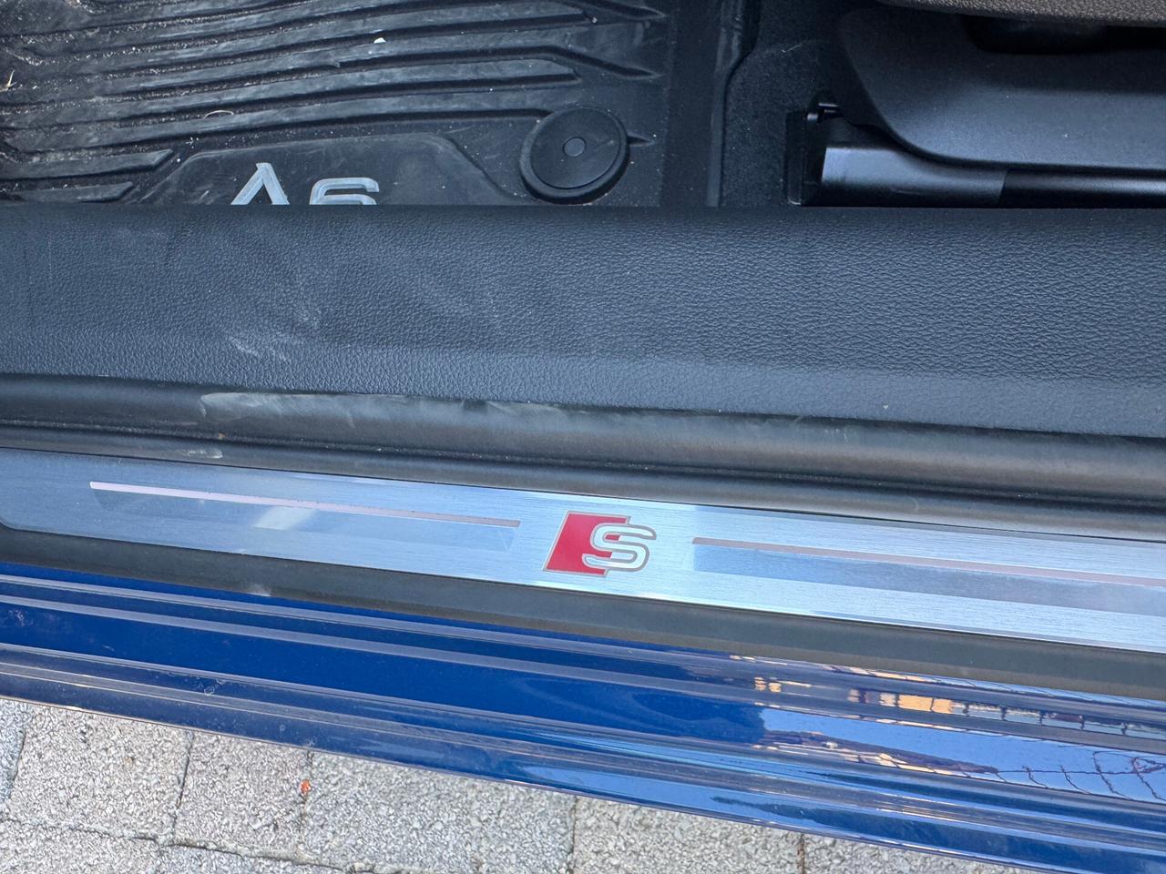 Audi A6 Avant 55 2.0 TFSI e quattro ultra S tronic line edition