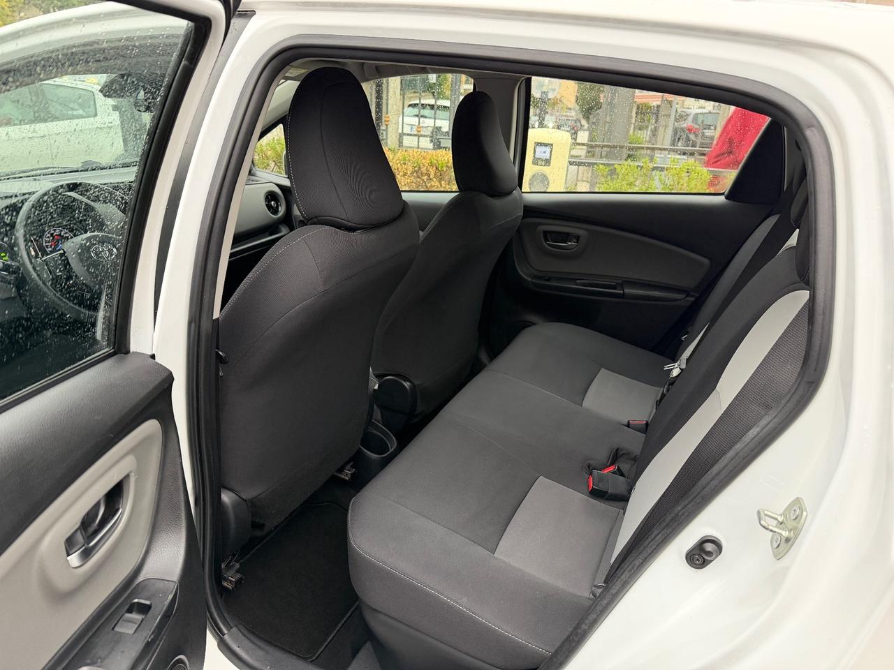 Toyota Yaris 1.5 Hybrid 5 porte Active