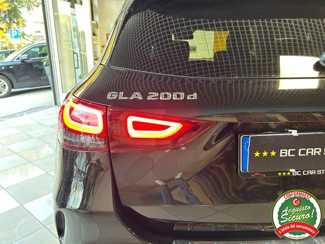 MERCEDES-BENZ GLA 200 d 150cv Auto Premium AMG
