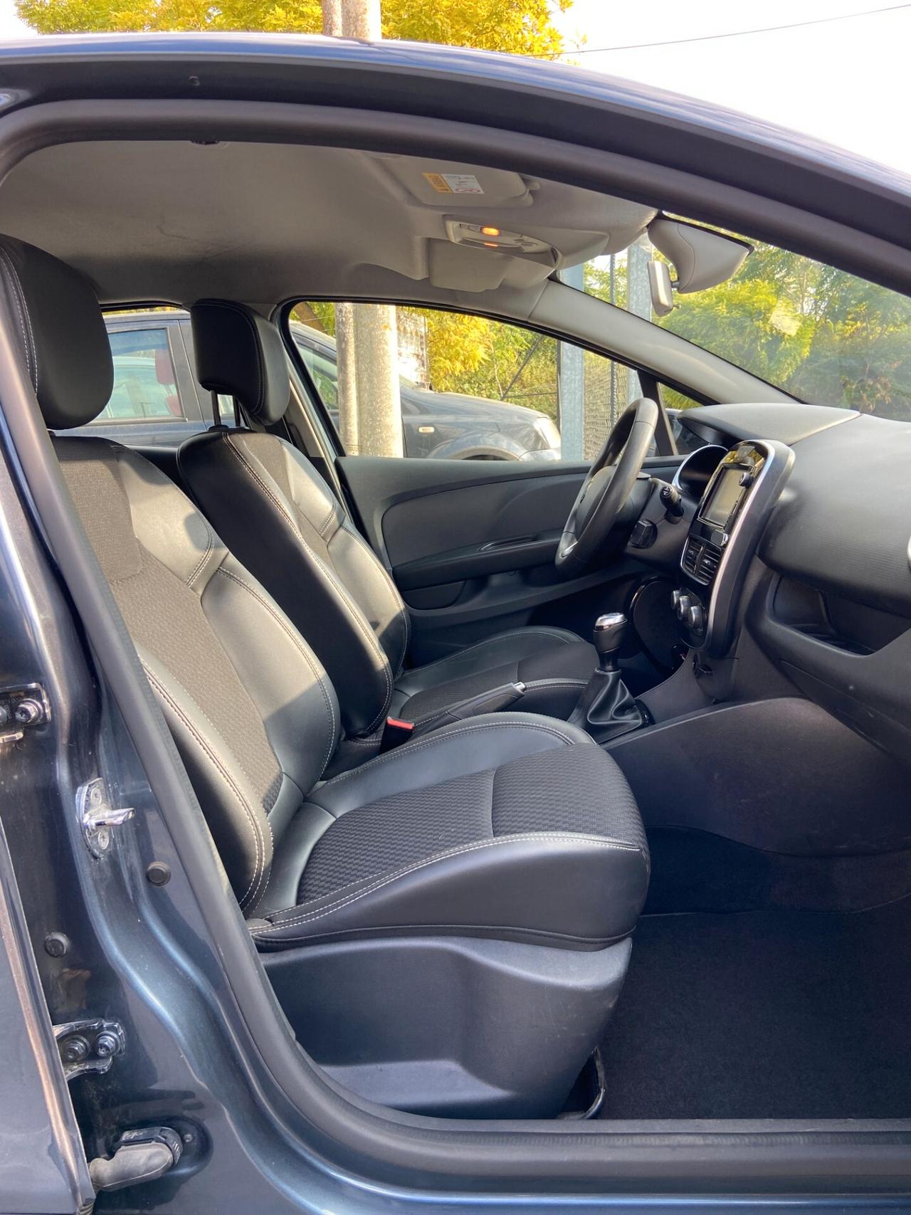 Renault Clio dCi 8V 75 CV