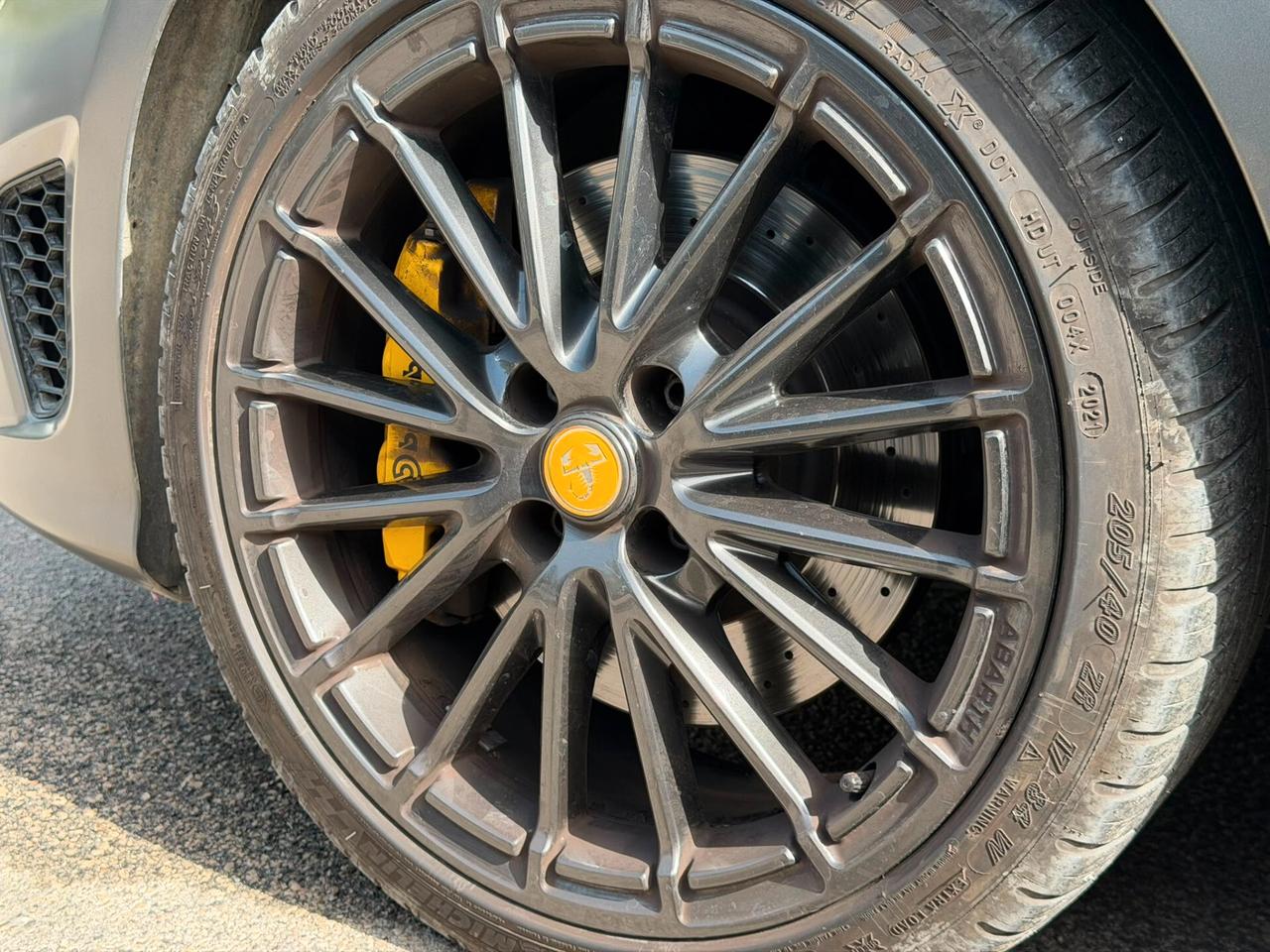 Abarth 595 C 1.4 Turbo T-Jet 180 CV Competizione
