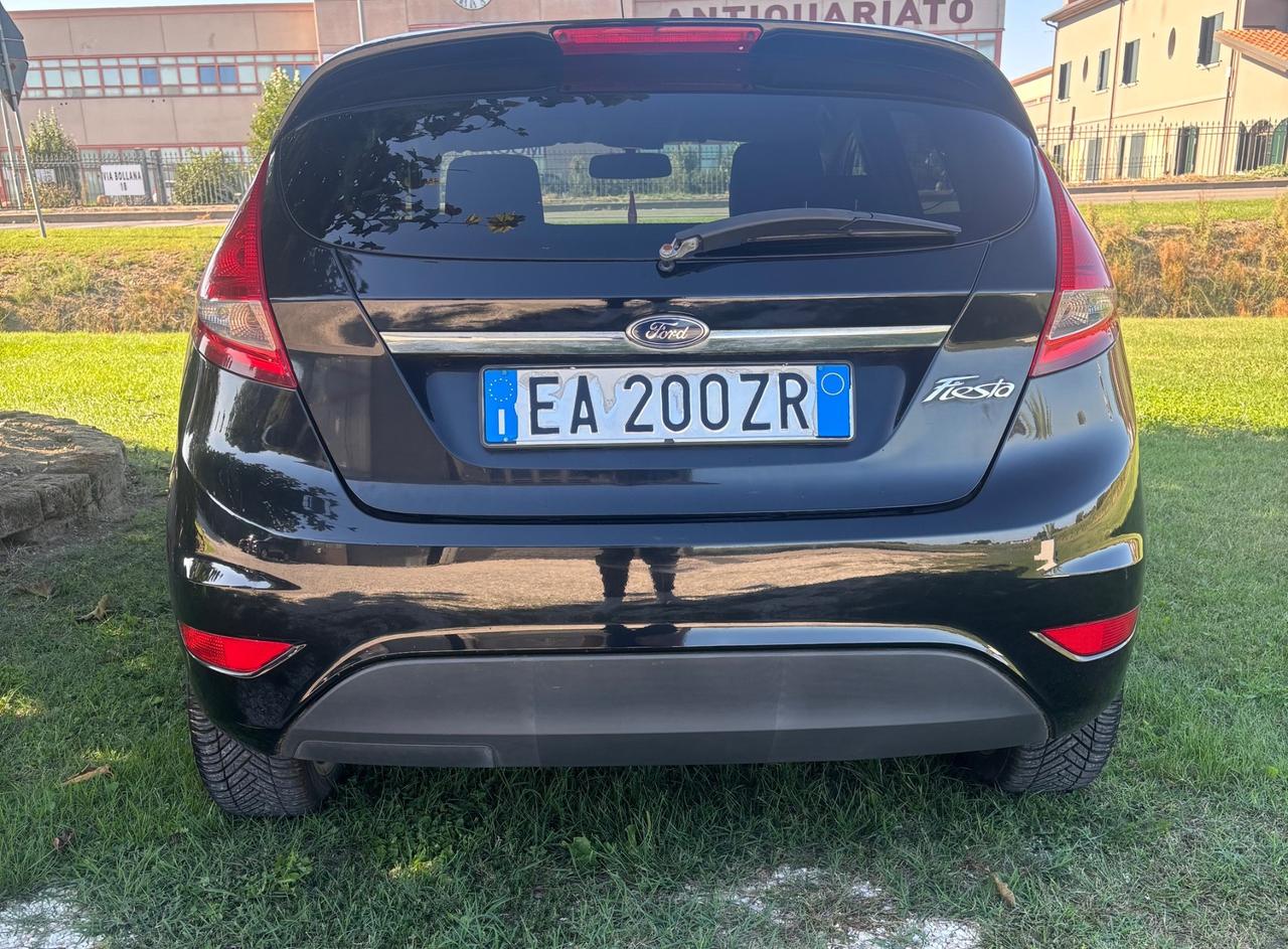 Ford Fiesta 1.4 5 porte Bz.- GPL Titanium