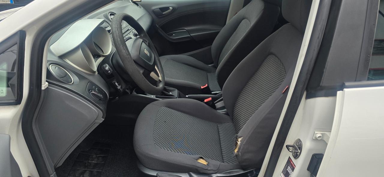Seat Ibiza 1.2 70 CV 5p. Vendo con.passagio conpreso occasione più revisione x2 anni