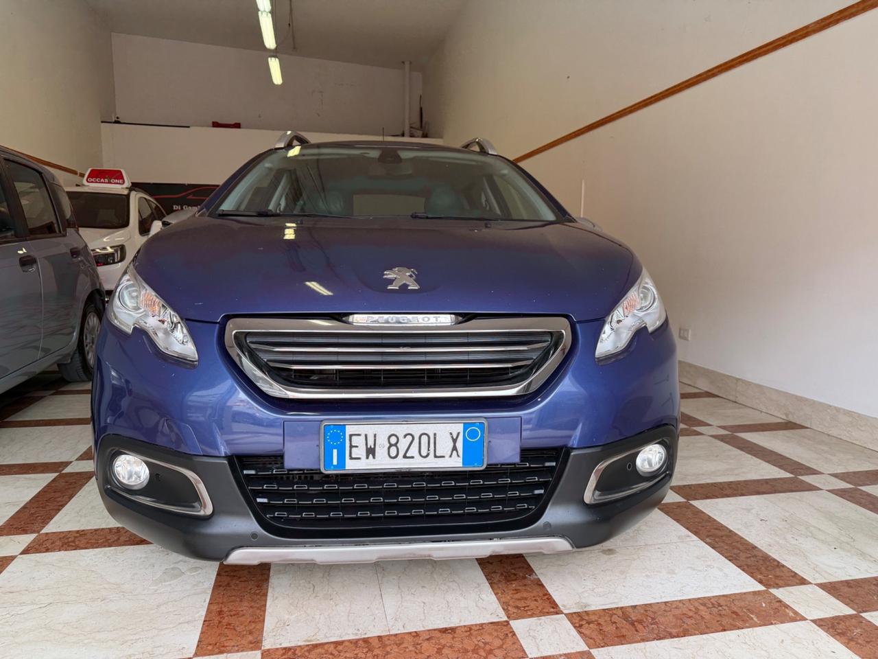 Peugeot 2008 1.6 e-HDi 115 CV Stop&Start Féline