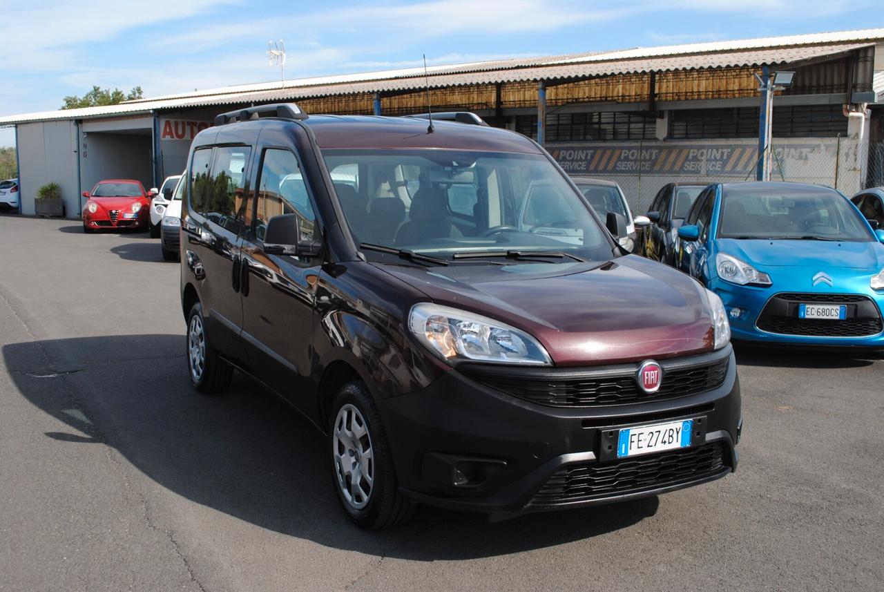 FIAT DOBLO' 1.4 BENZ/GPL 95 CV, 7 POSTI