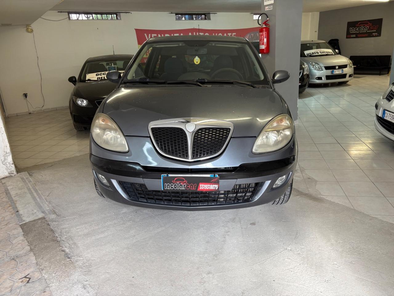 Lancia Ypsilon 1.3 MJT 75 CV Platino