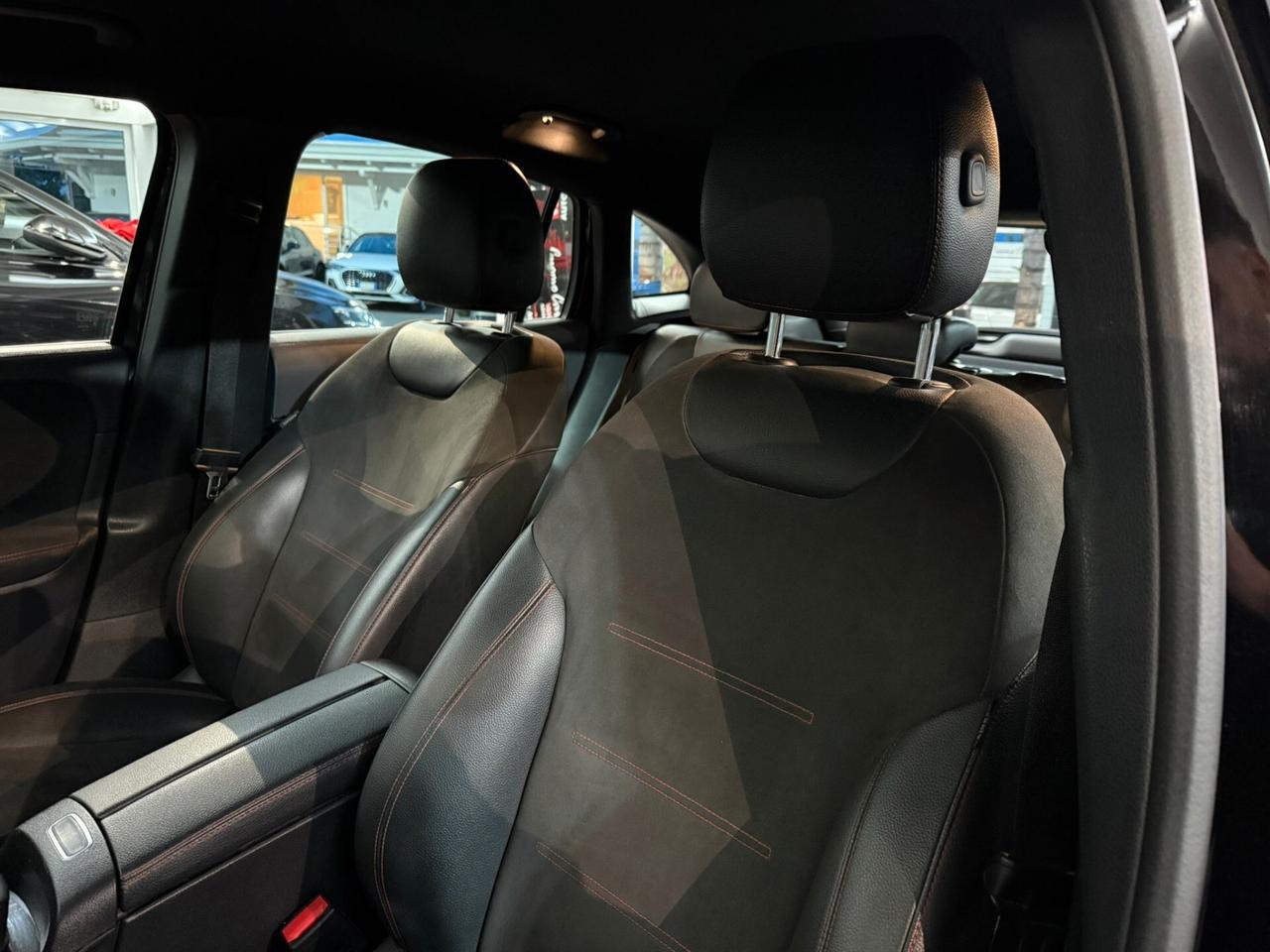 Mercedes-benz GLA 200 d Automatic Premium