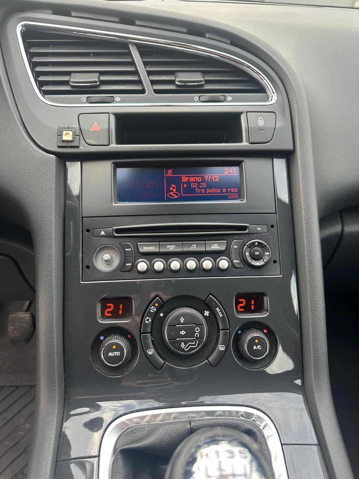 Peugeot 5008 1.6 HDi 112CV 7posti Access-04/2012