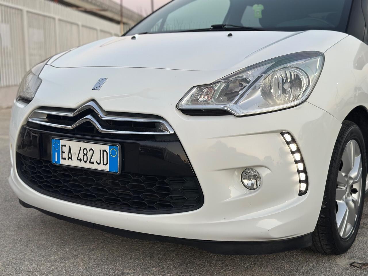 Citroen Ds DS3 2010 1.4 Benzina 95 CV Chic bi-colore