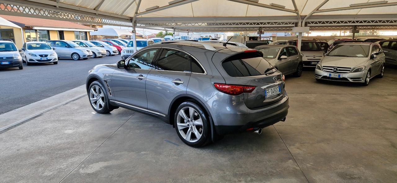 Infiniti QX70 3.0 diesel V6 AT S Premium