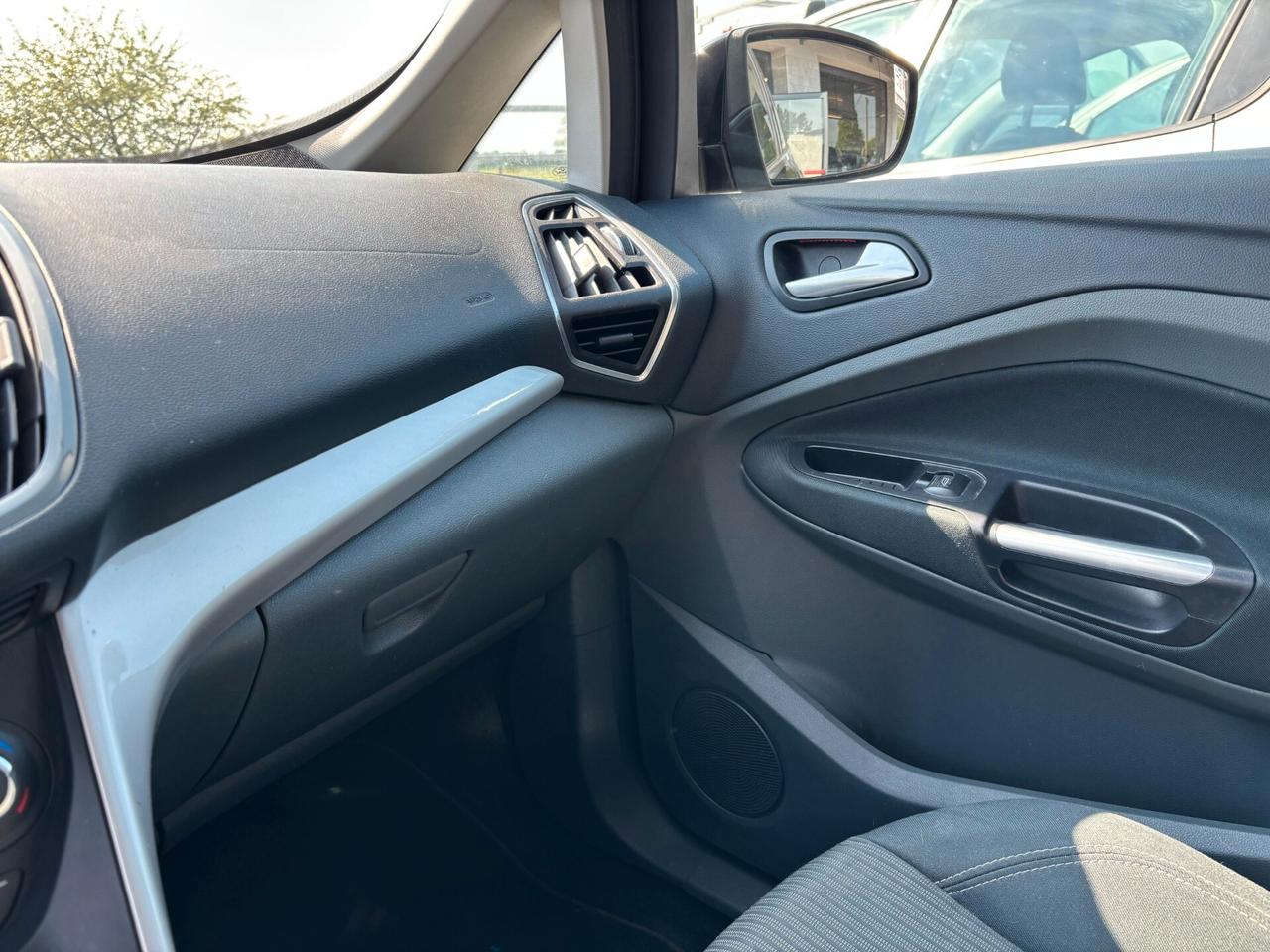 Ford C-Max 1.6 Diesel Neopatentati