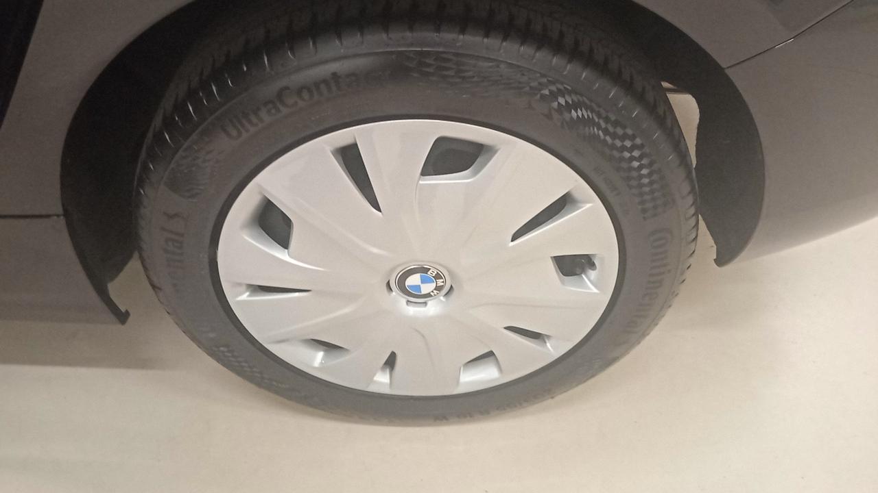 BMW Serie 1 F40 - 116d