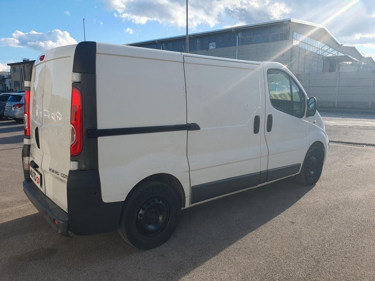 Opel Vivaro 2.0 CDTI 114cv 3 posti 2010