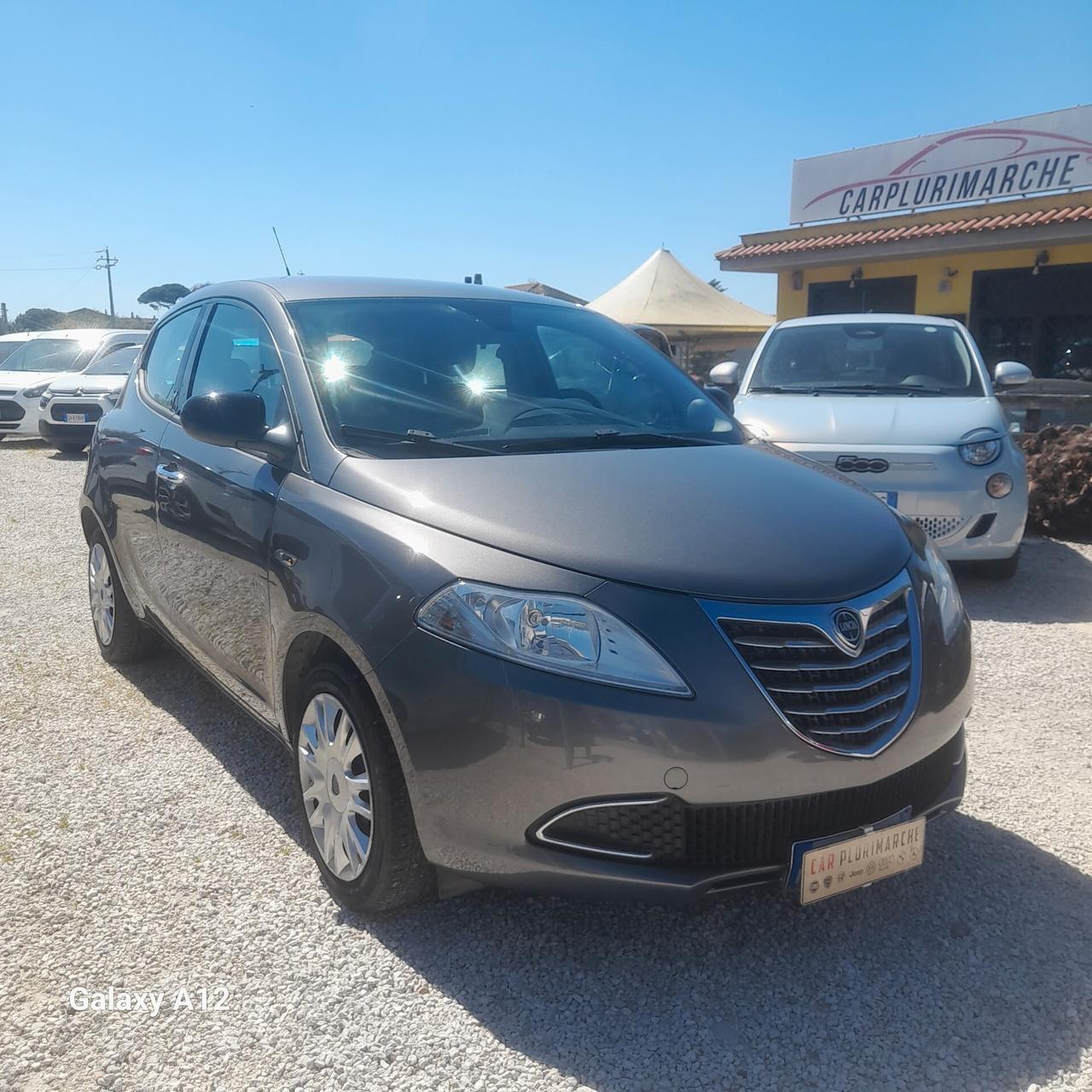 Lancia Ypsilon 1.2 69 CV 5 porte Gold