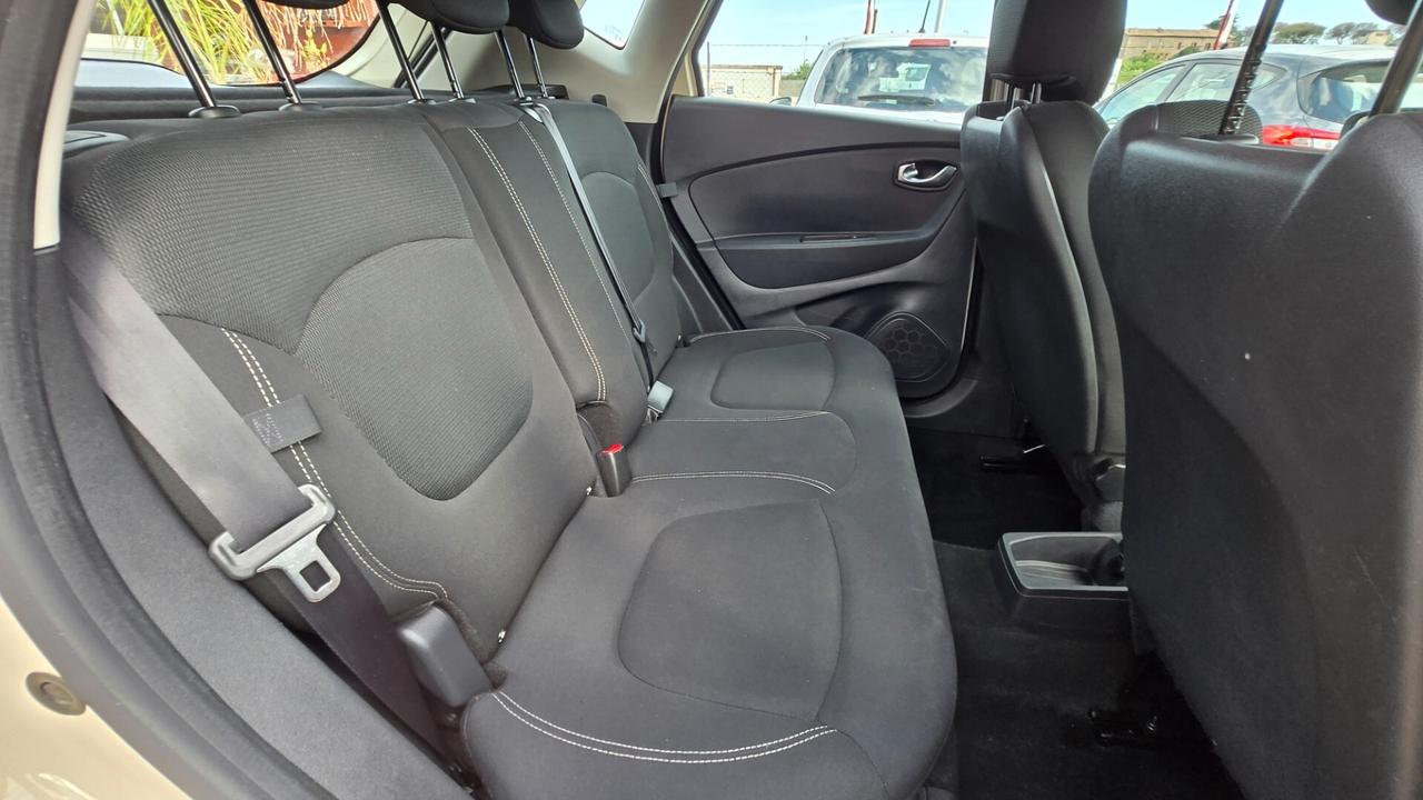 Renault Captur dCi 8V 90 CV EDC Business