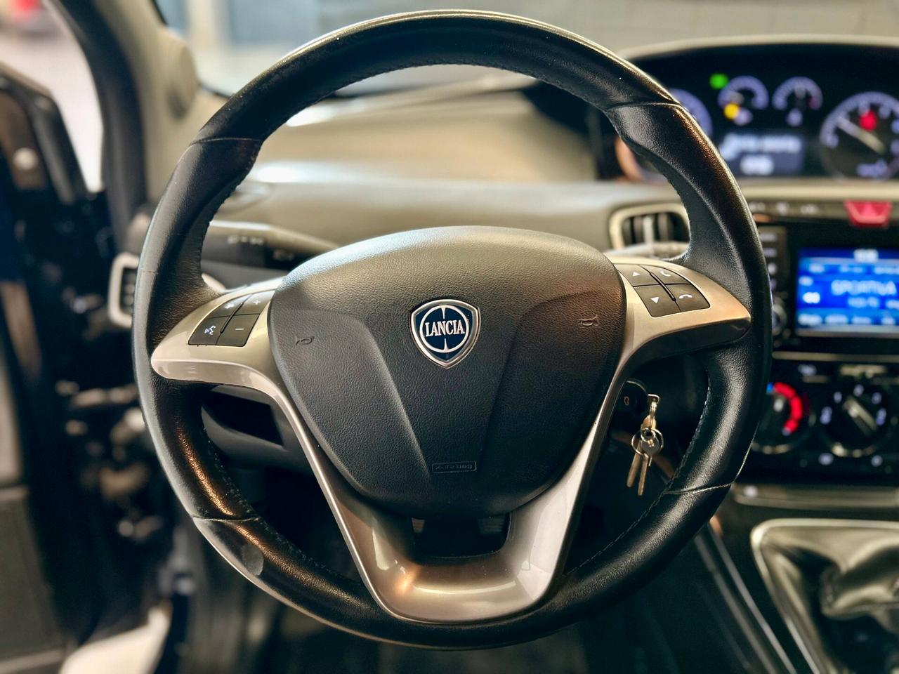 Lancia Ypsilon 1.3 MJT 95 CV E6 Gold *PREZZO PROMO*