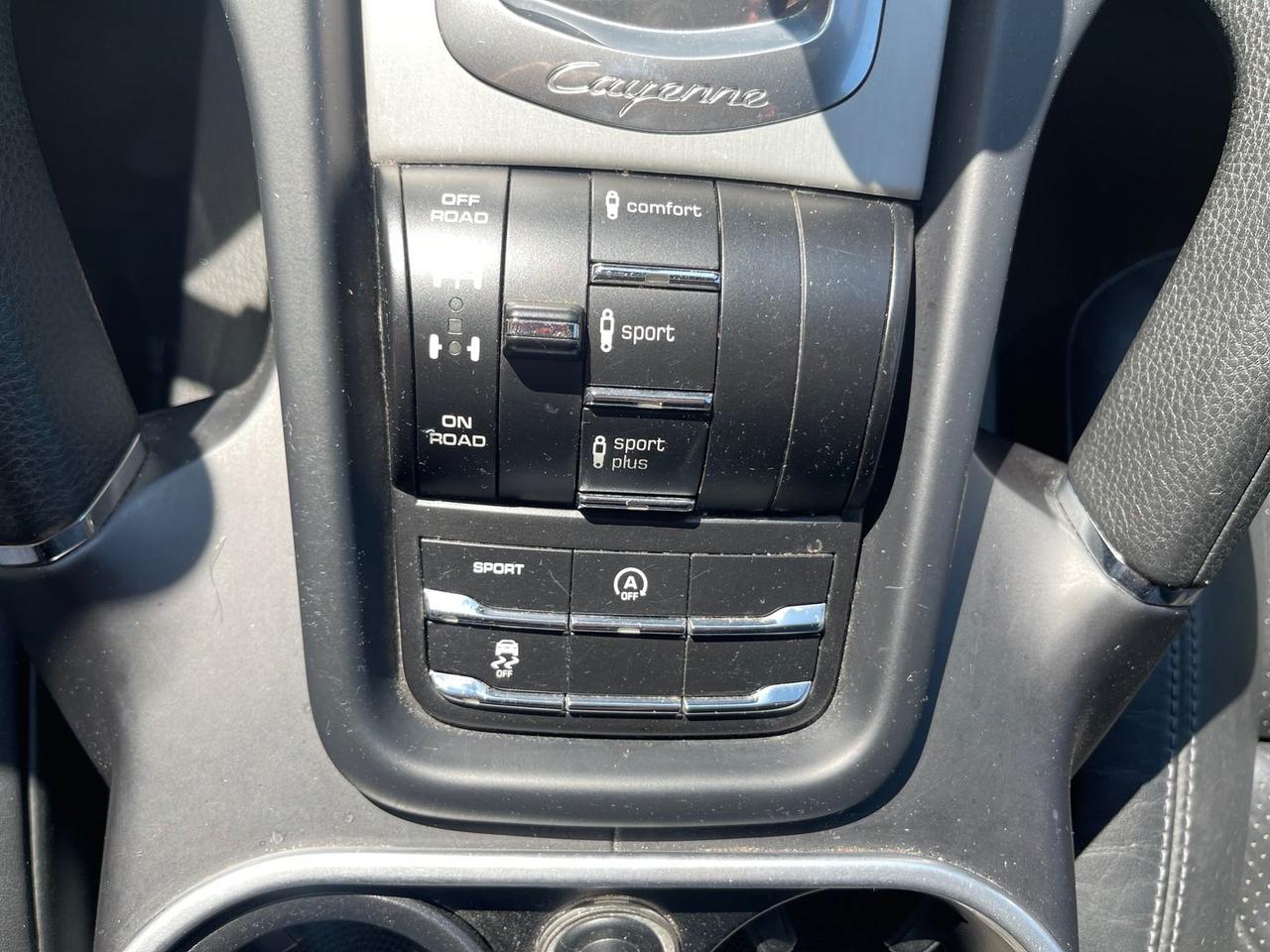 Porsche Cayenne Platinum Edition 3.0 #6240
