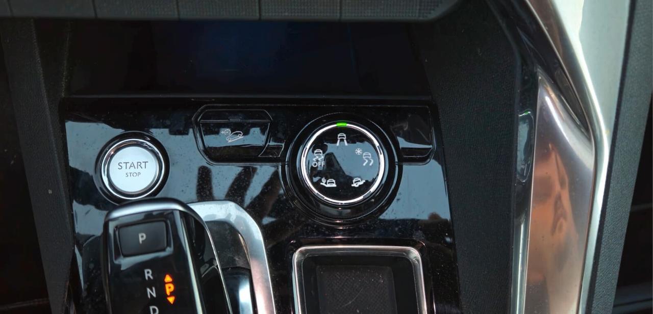 Peugeot 3008 BlueHDi 120cv EAT6 GT Line