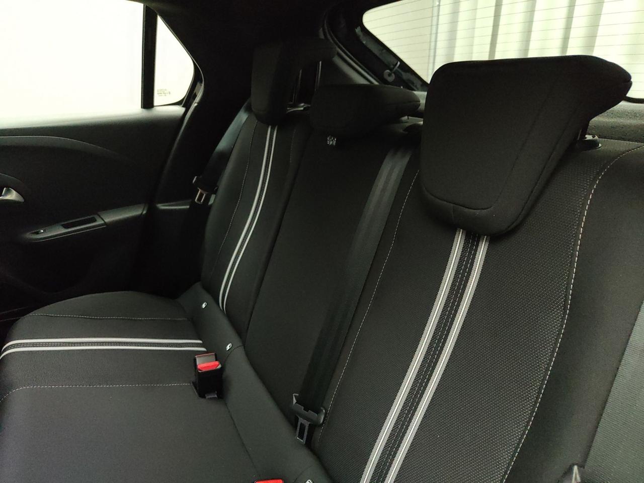 OPEL Corsa VI 2023 1.2 100CV GS AT8 (CAMBIO AUTOMATICO)