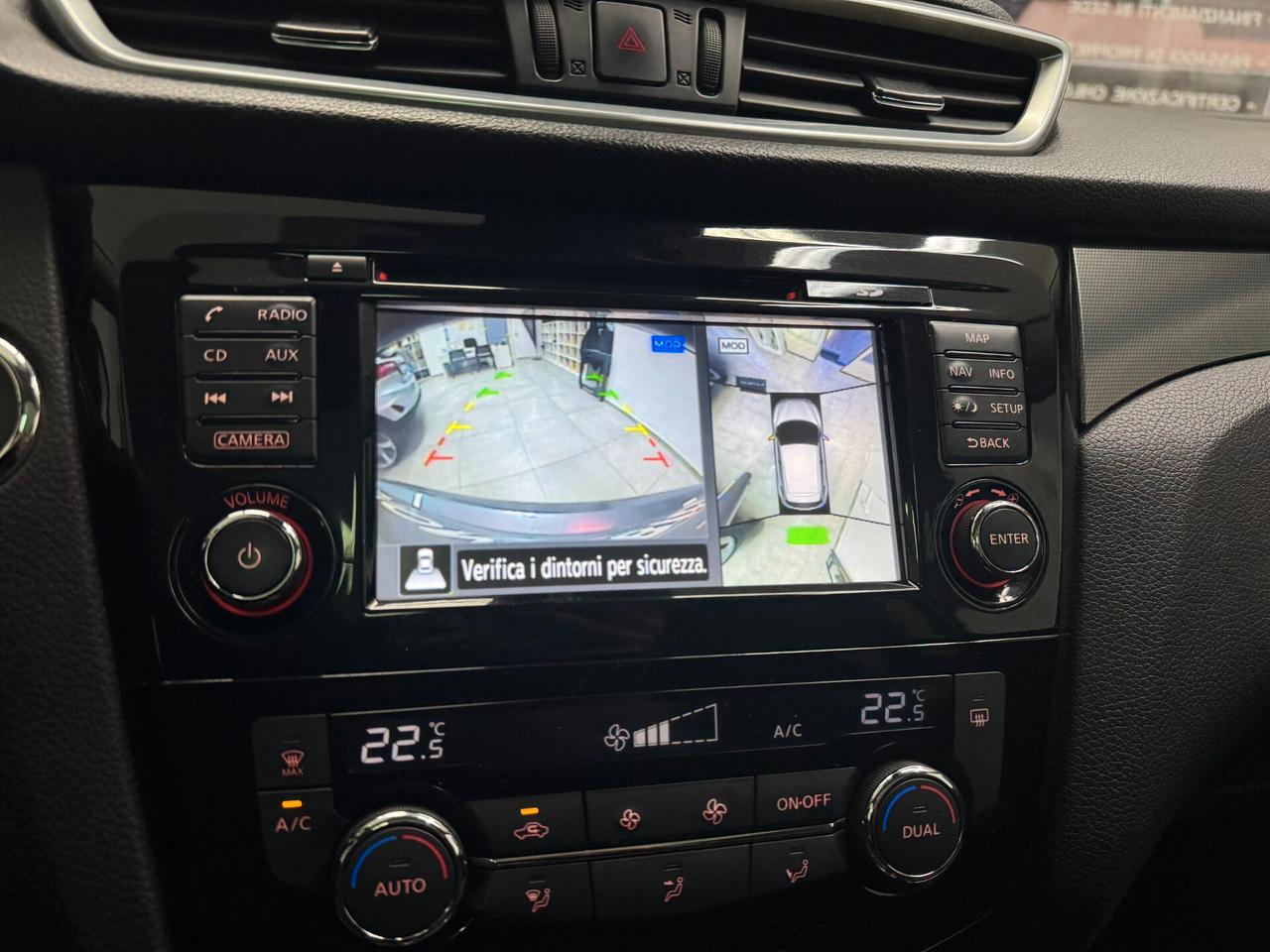 Nissan Qashqai N-Connecta / 1.5 dCi 115cv / TETTO / NAVI / GANCIO TRAINO
