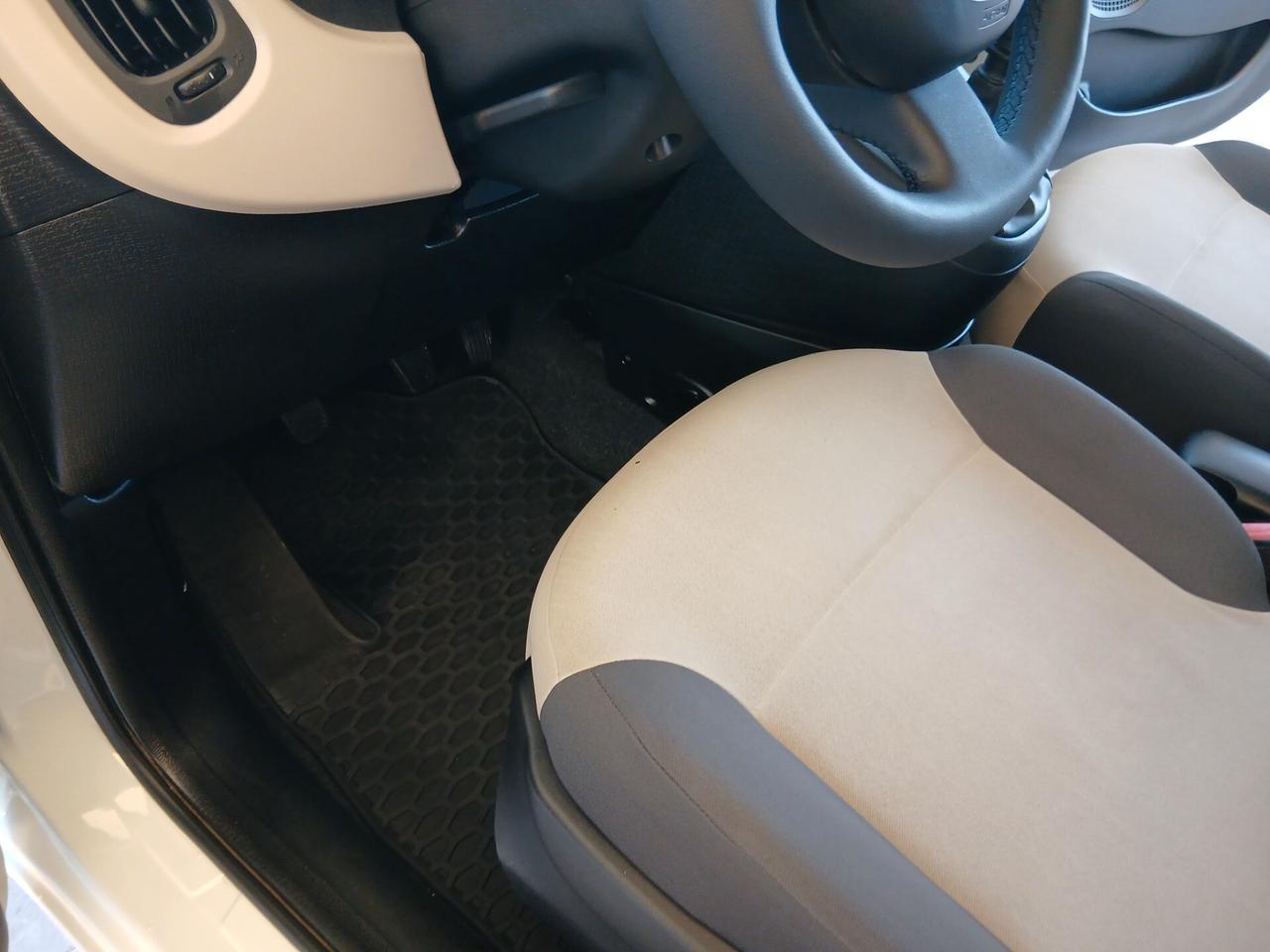 Fiat Panda 1.2 benzina full anno fine 2014