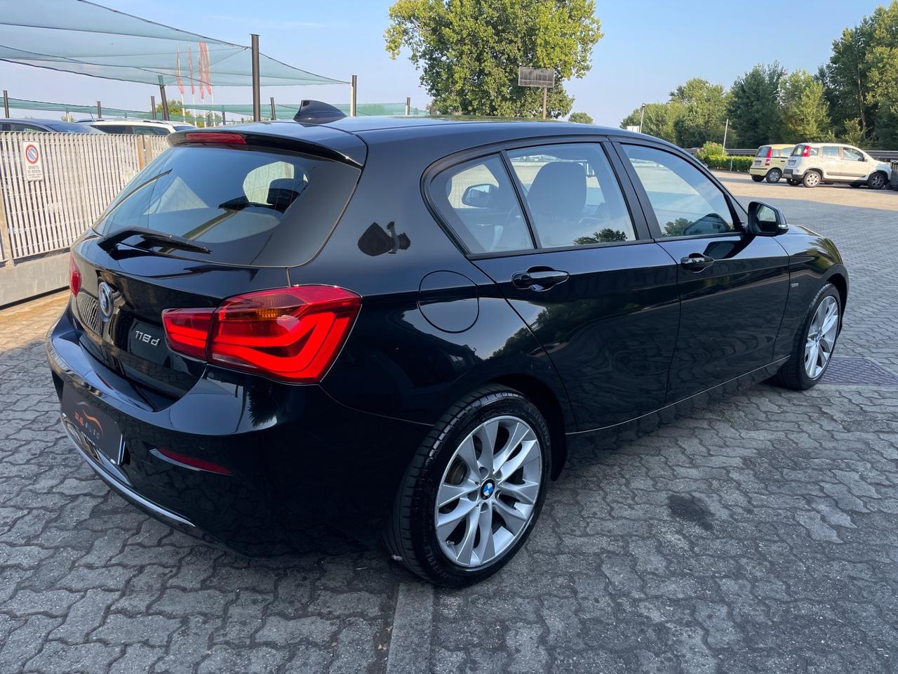 Bmw 118 118d 5p. Urban
