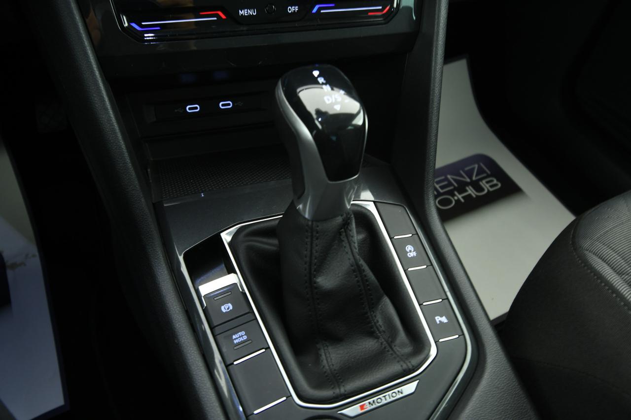 VOLKSWAGEN Tiguan 2.0 tdi Life 4motion 150cv dsg ACC+FULL LED+C18"