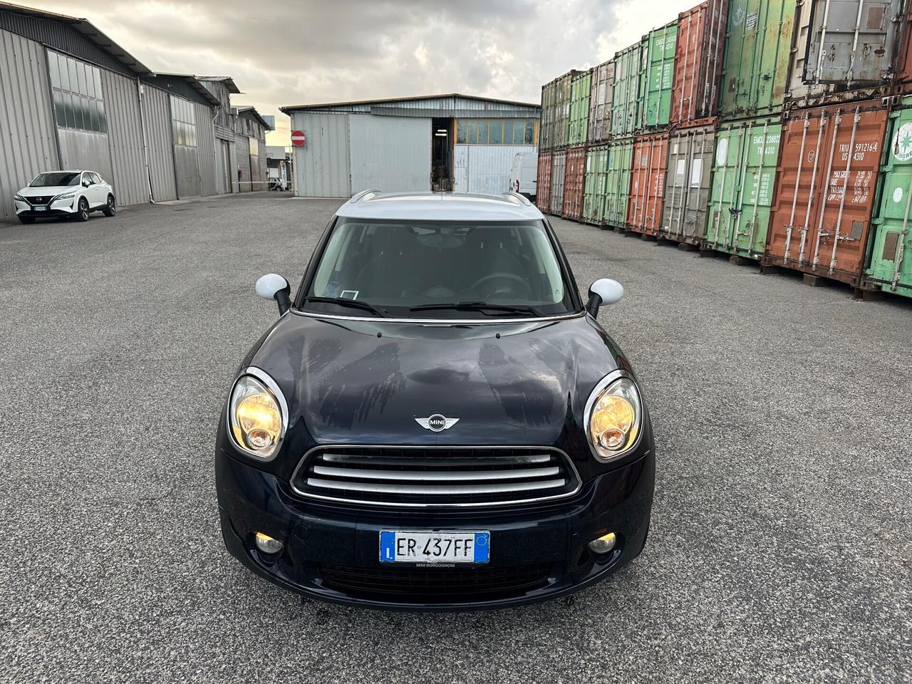 Mini Cooper Countryman 1.6 D blu/bianco