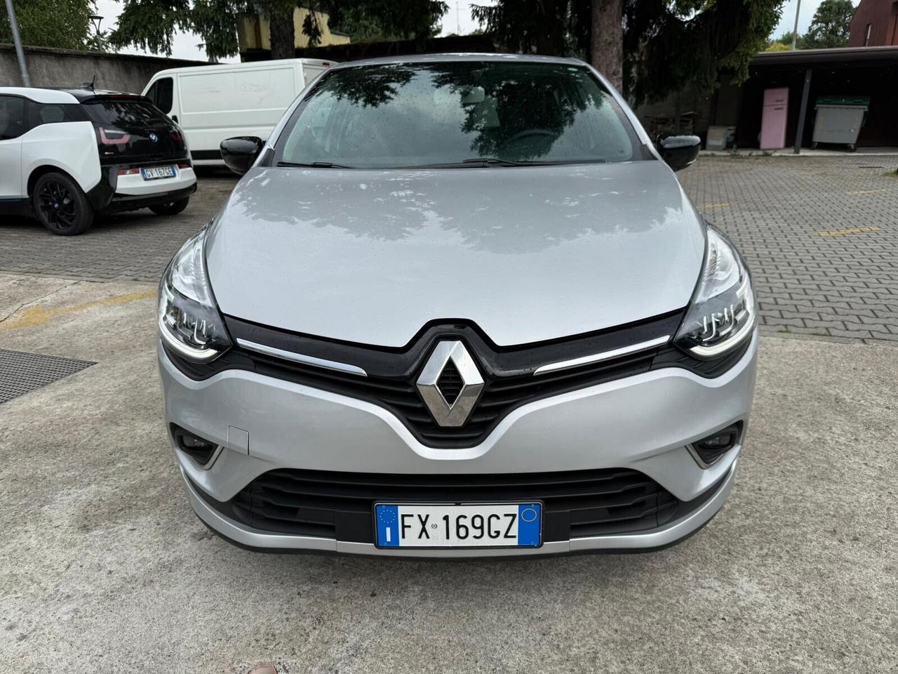 Renault Clio 5 porte Moschino 23200km neopatentati