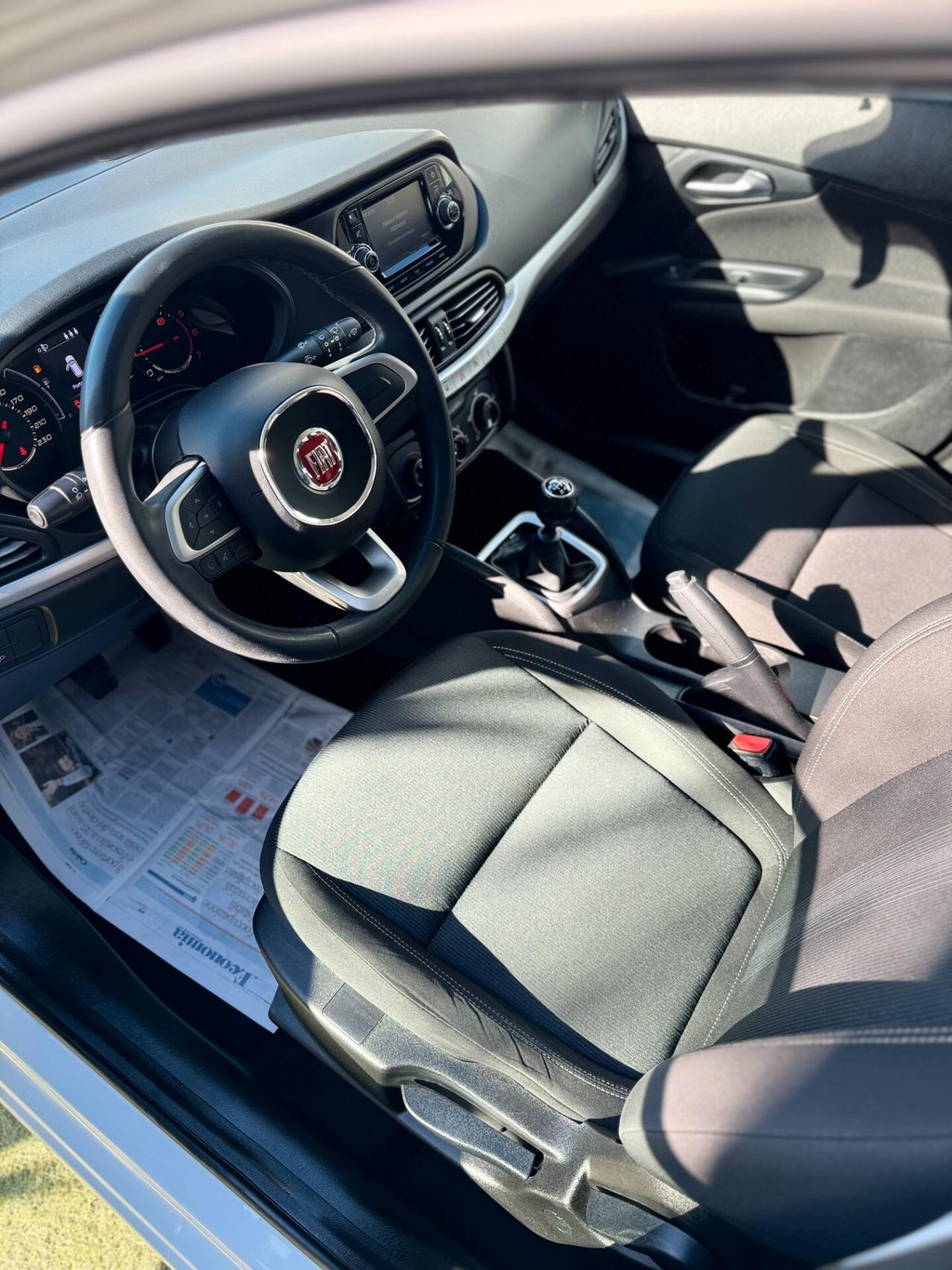 Fiat Tipo 1.6 Mjt S&S 5 porte Easy Business