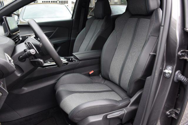 PEUGEOT 3008 BlueHDi 130 S&S EAT8 Allure **SOLO 3000KM!!!**