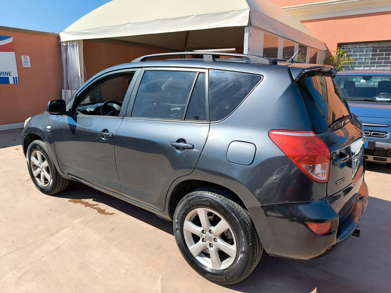 Toyota RAV 4 2.2 D-4D 136 CV DPF Luxury