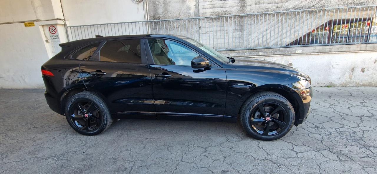 Jaguar F-Pace 2.0 D 180 CV AWD aut. R-Sport