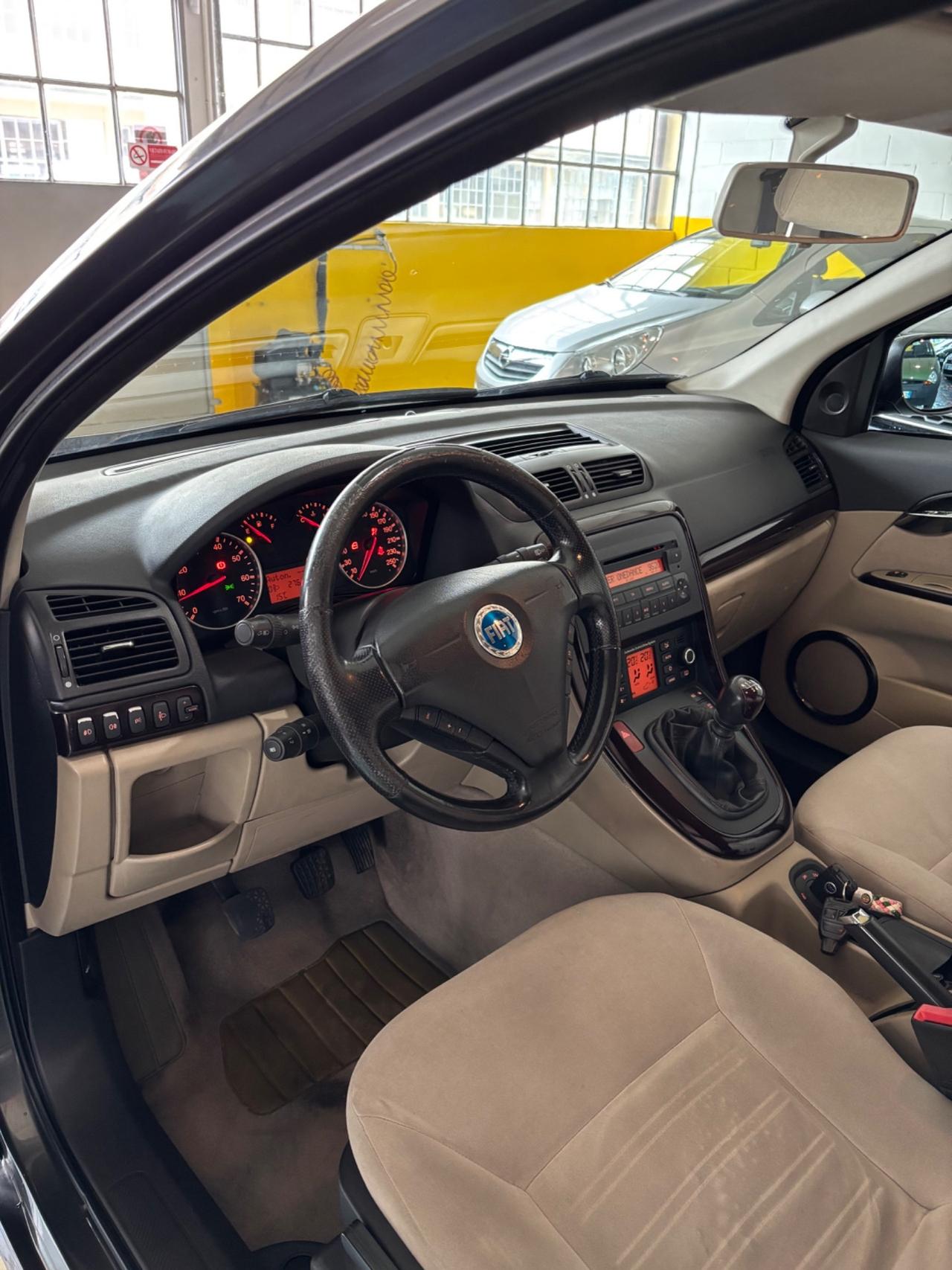 Fiat Croma 1.9 Multijet 16V Emotion