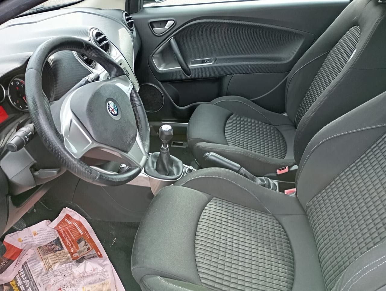 Alfa Romeo MiTo 1.4 78 CV Distinctive Sport Pack