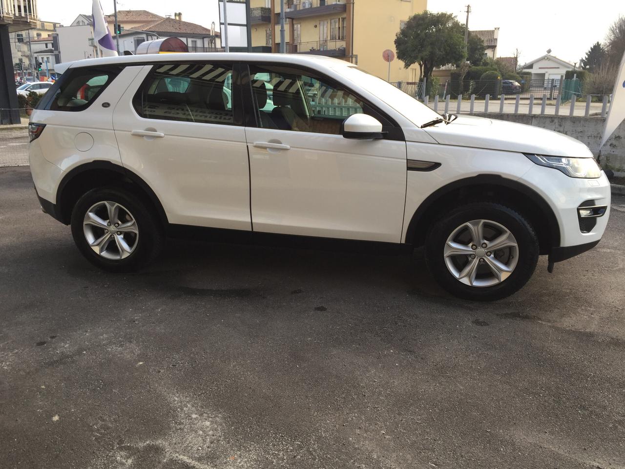 Land Rover Discovery Sport 2.0 TD4 150 CV SE
