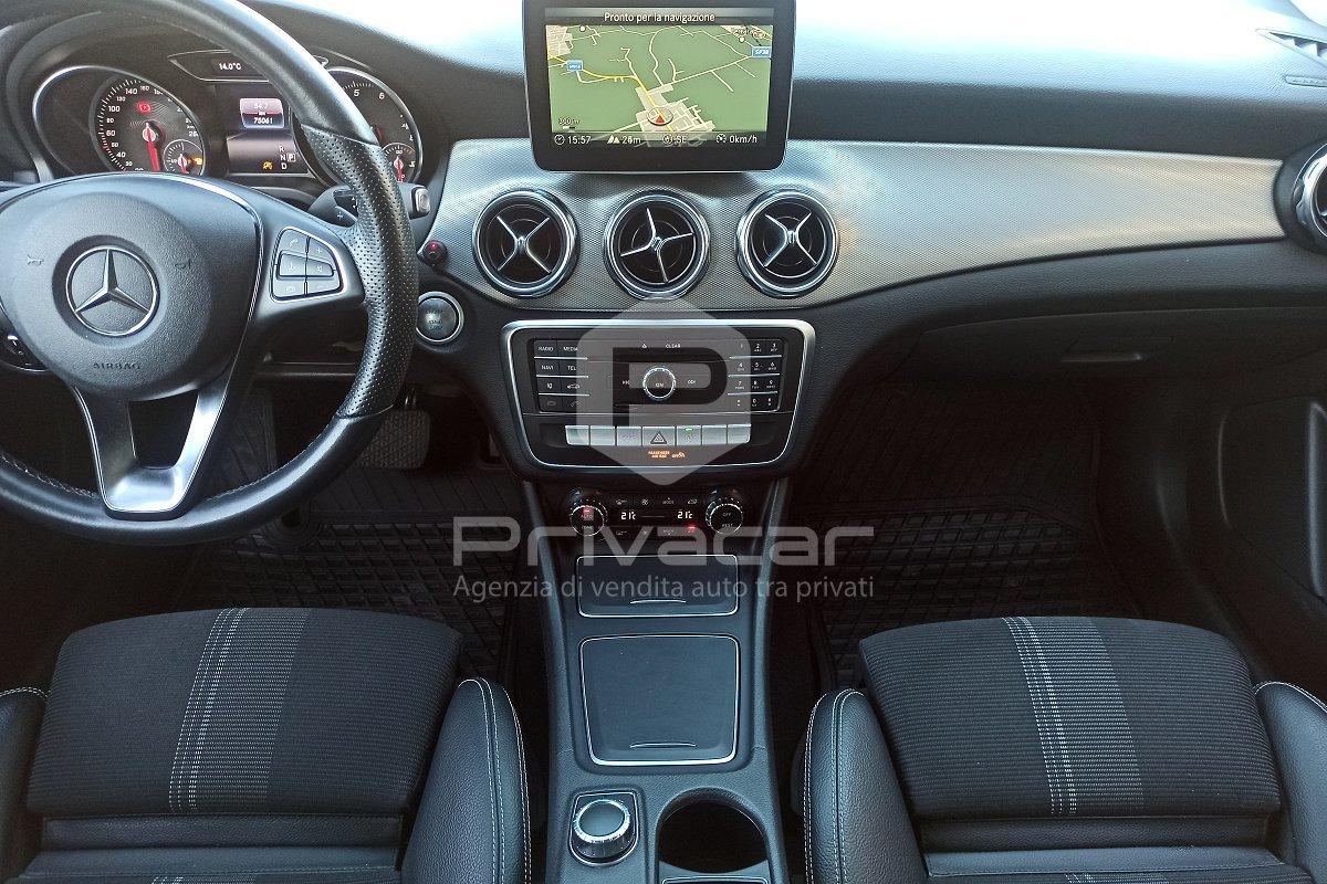MERCEDES GLA 200 Sport
