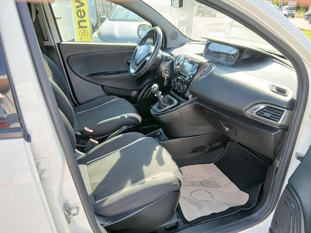 Lancia Ypsilon 5 Porte 1.2 Ecochic Black and Noir