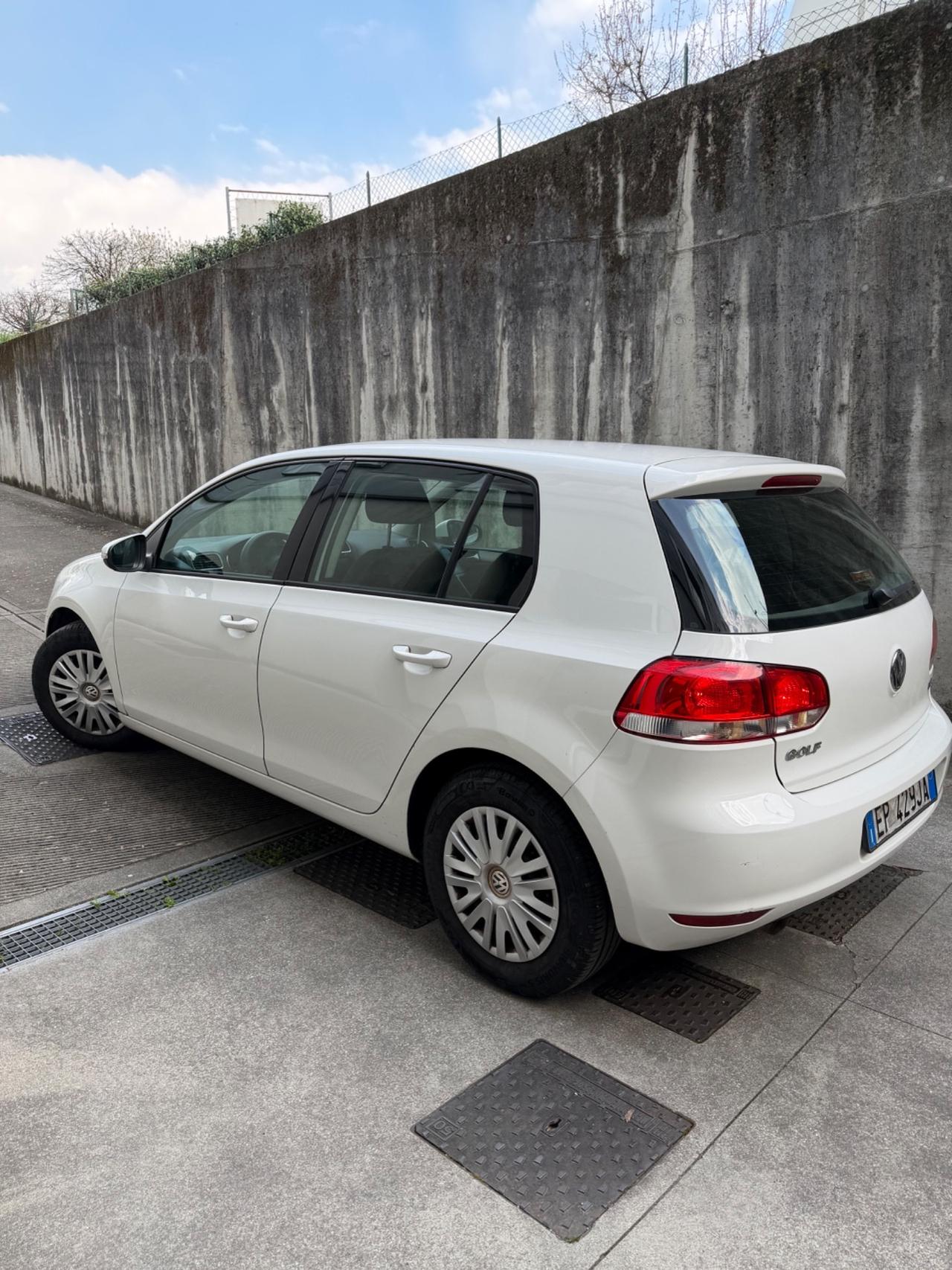 Volkswagen Golf 1.6 TDI DPF 5p. Highline