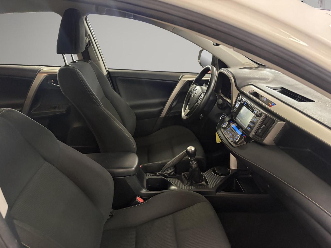 Toyota Rav4 2.0 d-4d Active 2wd 124cv mt