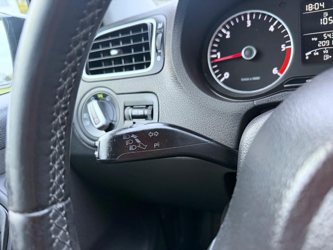 Volkswagen Polo 1.6 TDI 90CV DSG