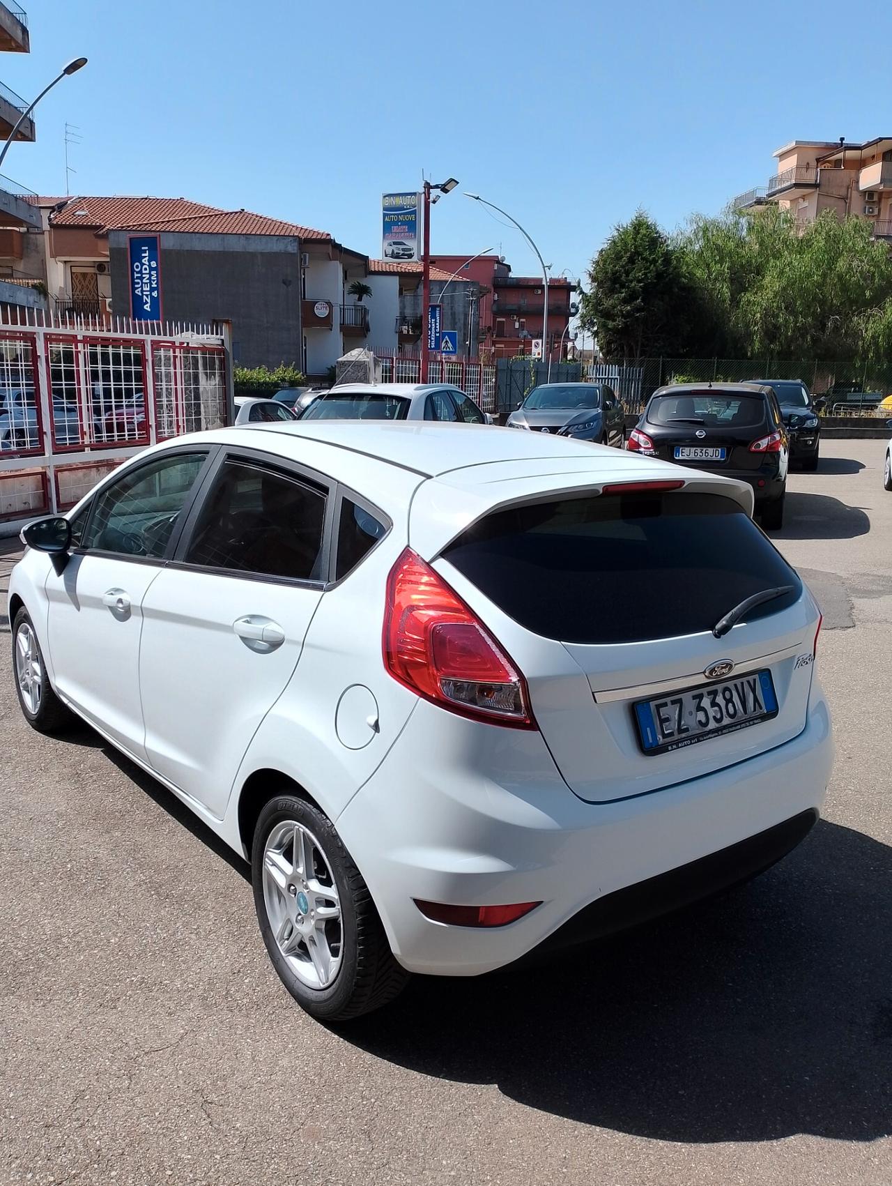 Ford Fiesta 1.5 TDCi 75CV 5 porte Titanium