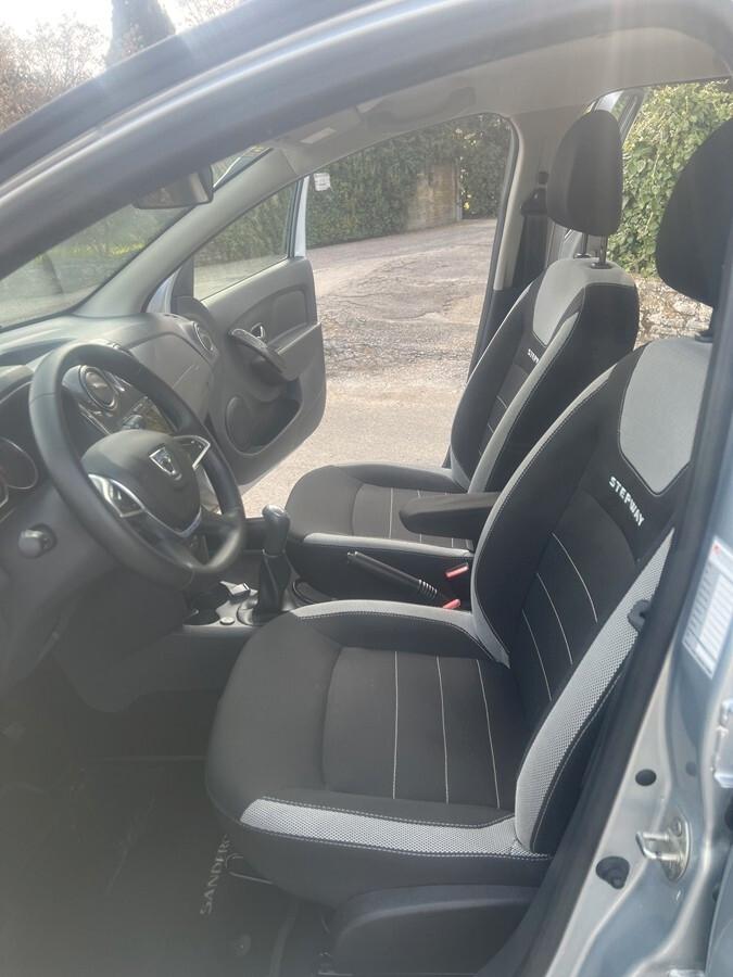 Dacia Sandero Stepway 1.0 TCe 100 CV ECO-G Comfort